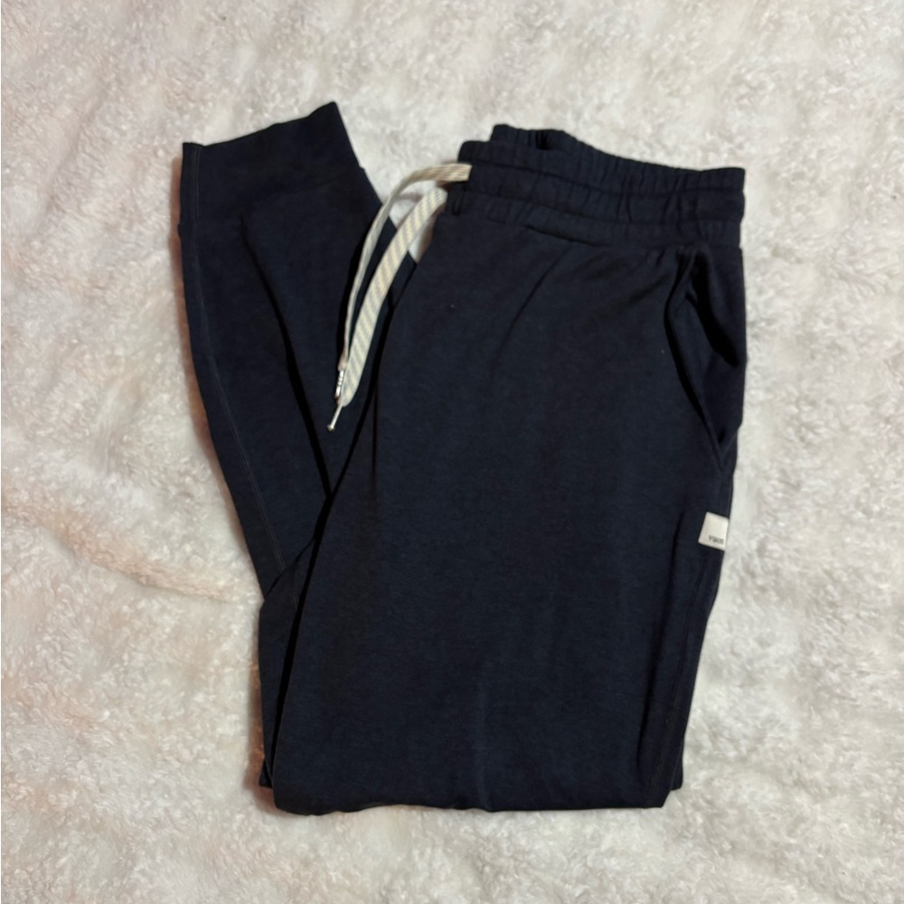 Vuori azure navy performance Joggers with Drawstring